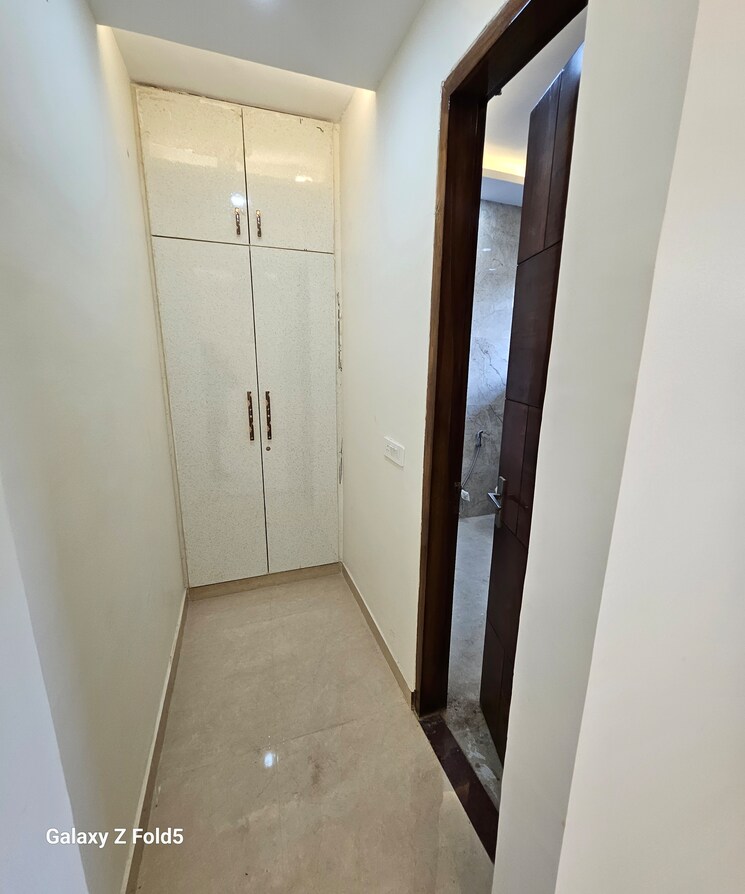 undefined, sector 19 4 Bedroom 350 Sq.Yd. Builder Floor In Sector 19 Faridabad 7702205