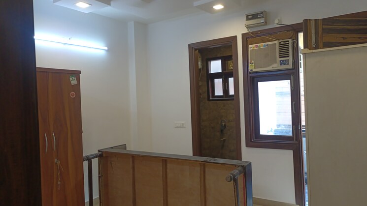 Room, old rajinder nagar 3 Bedroom 870 Sq.Ft. Builder Floor In Old Rajinder Nagar Delhi 7702185