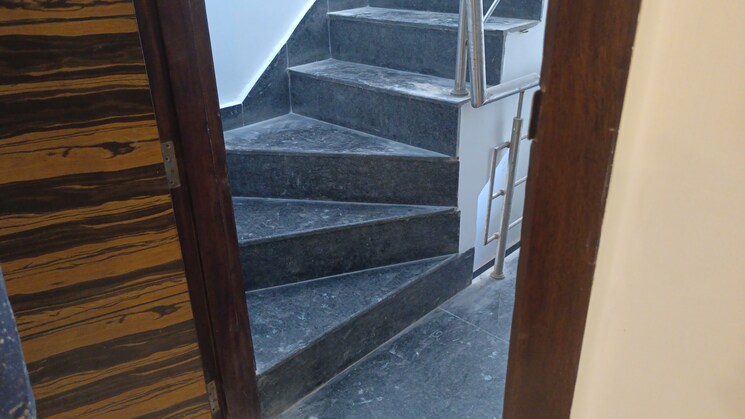 undefined, old rajinder nagar 3 Bedroom 870 Sq.Ft. Builder Floor In Old Rajinder Nagar Delhi 7702185