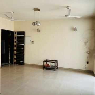 Room in 2 BHK Apartment at Unitech Uniworld Resorts-The Residences, Islampur – for Sale