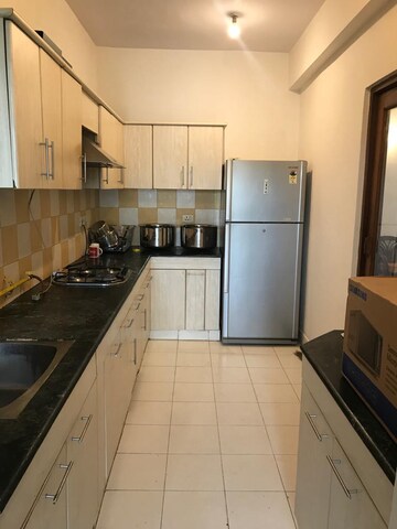 रेसिडेंशियल घर वर्ग फुट फॉर रेंट इन सेक्टर 29 नोएडा  7702412