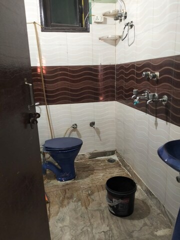 Bathroom in 2 BHK Builder Floor at Uttam Nagar – for Rent