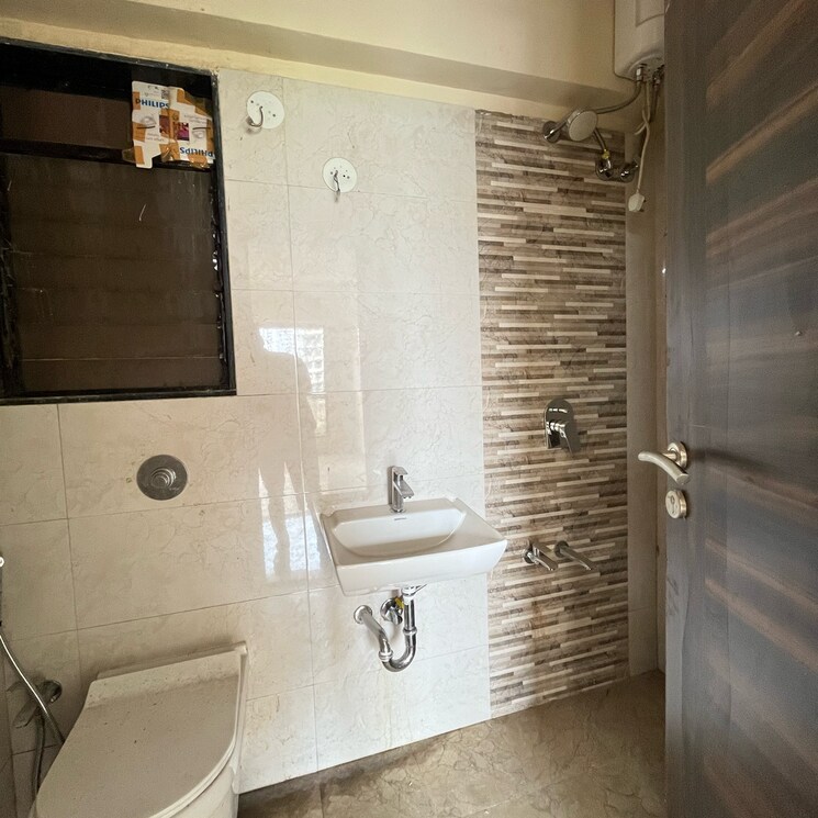 Bathroom, atharva-laxmi-narayan-mansion 3 Bedroom 850 Sq.Ft. Apartment In Asara Colony Mumbai 7702668