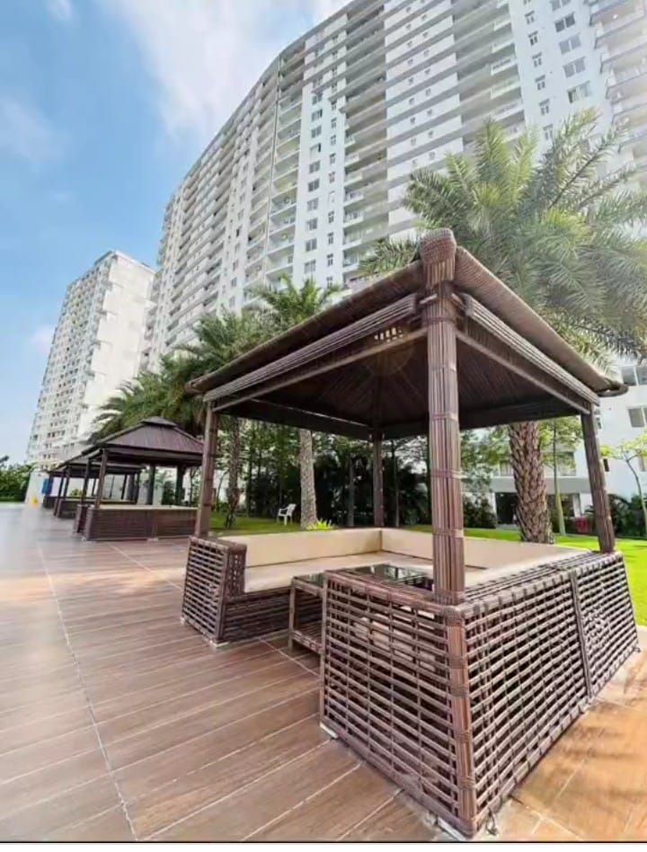 Rental 2 Bedroom 2725 Sq.Ft. Apartment in Omaxe Ambrosia, North