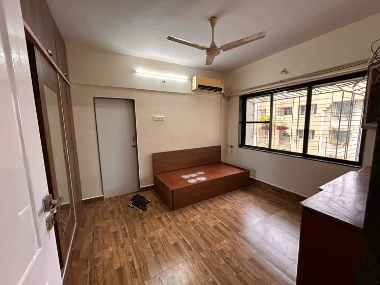 Room, malad-chs 2 Bedroom 1000 Sq.Ft. Apartment In Malad East Mumbai 7702740