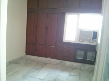 Room in 3.5 BHK Apartment at Saket – for Sale