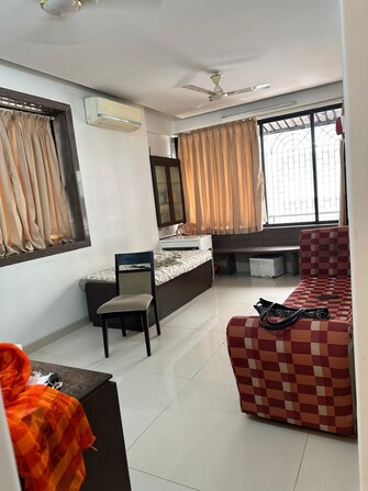 1 BHK Apartment For Rent in Linking Road Mumbai  7703501