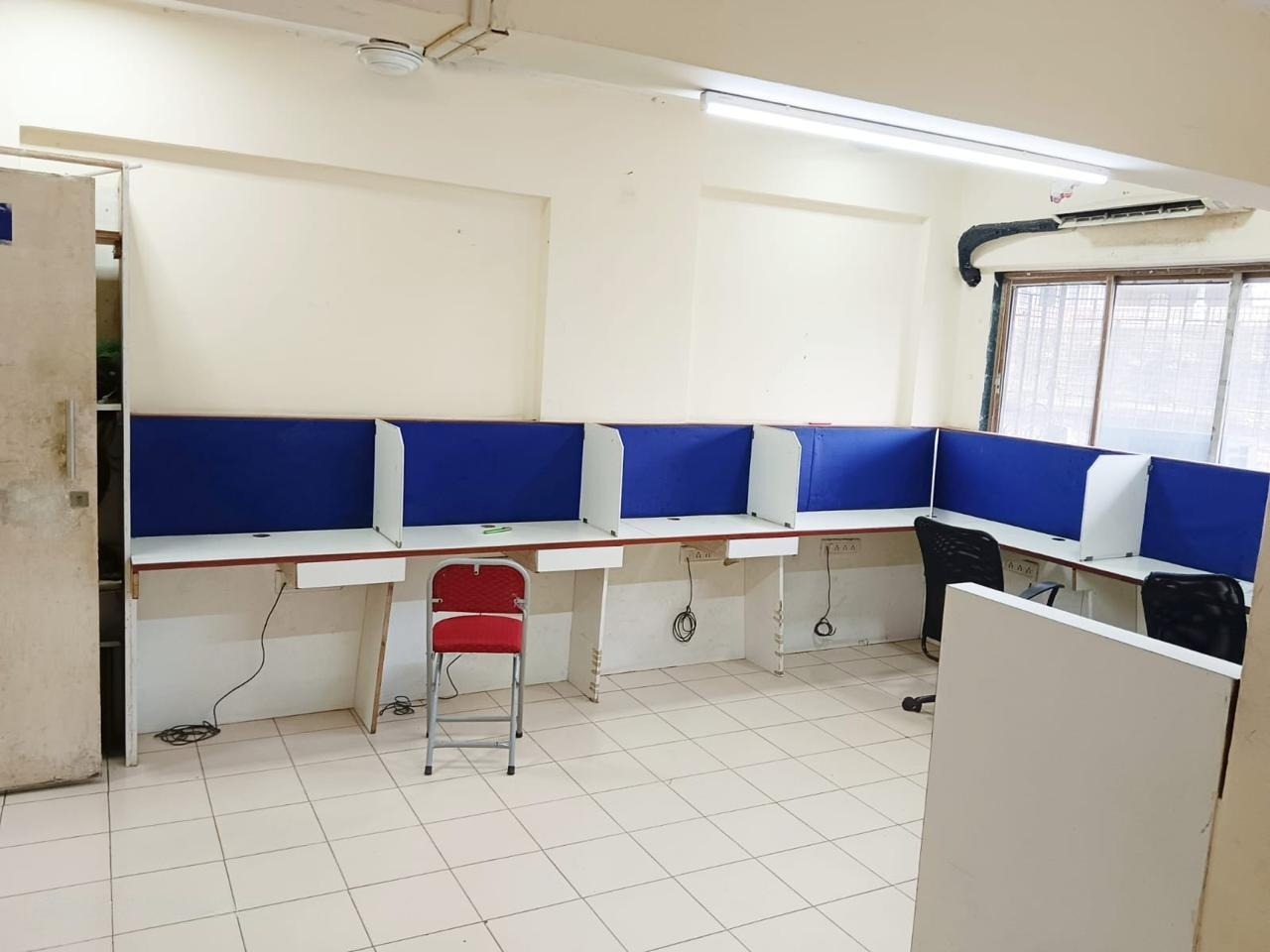 Commercial Office Space 1700 Sq.Ft. For Resale in Prabhadevi Mumbai  7703504