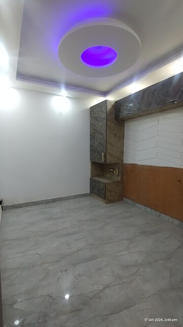 Furnished Amenities in 3 BHK Builder Floor at Dwarka – for Sale