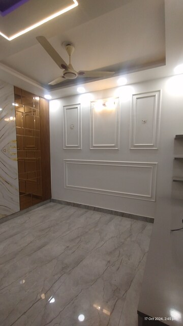 Furnished Amenities in 3 BHK Builder Floor at Dwarka – for Sale