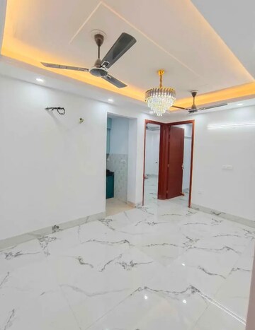 Room in 2 BHK Builder Floor at Saket – for Sale