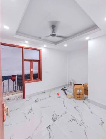 Room in 2 BHK Builder Floor at Saket – for Sale