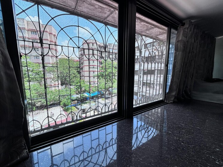 Balcony, queens-park-apartments 1 Bedroom 610 Sq.Ft. Apartment In Juhu Mumbai 7703859