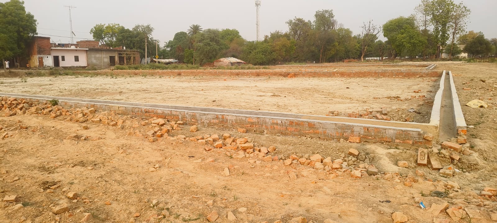 Plot For Resale in Sultanpur Road Lucknow  7703948