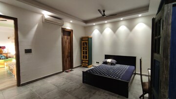 Bedroom in 2.5 BHK Builder Floor at Lado Sarai – for Sale