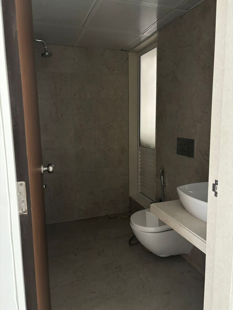 Bathroom, dosti-west-county-phase-4-dosti-pine 2 Bedroom 556 Sq.Ft. Apartment In Balkum Pada Thane 7704413