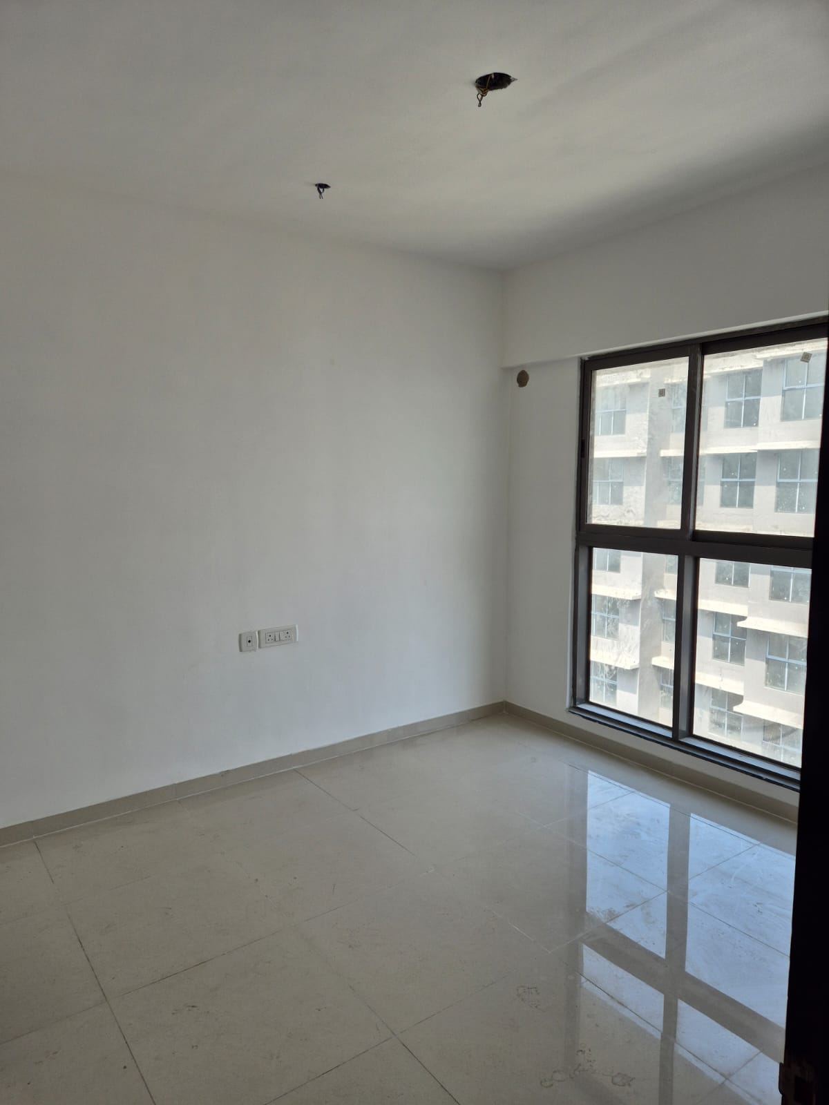 2 BHK Apartment For Rent in UK Iridium Kandivali East Mumbai  7704566