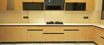 Furnished Amenities in 4 BHK Builder Floor at Dlf Phase I – for Sale