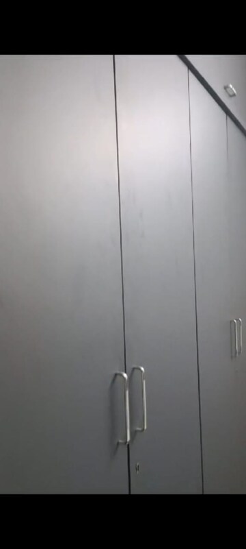 रेसिडेन्शियल फ्लॅट वर्ग फुट फॉर रेंट इन दहिसर ईस्ट मुंबई  7704760