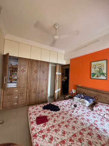 Bedroom in 2 BHK Apartment at Seawoods – for Rent