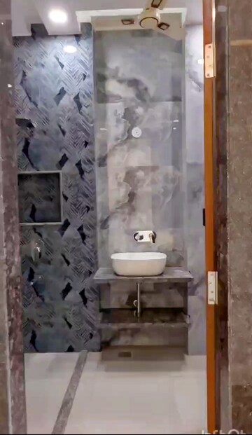 Bathroom in 4 BHK Villa at Narayan Vihar – for Sale