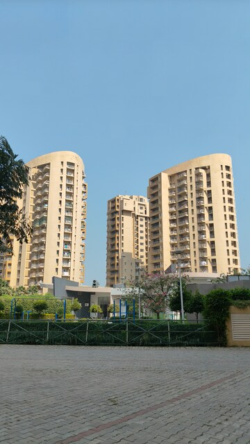 3.5 BHK Apartment For Sale in Sector 20