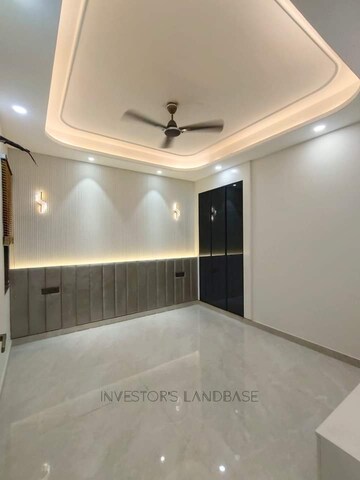 Room in 4 BHK Builder Floor at Ansal API Esencia, Sector 67 – for Sale