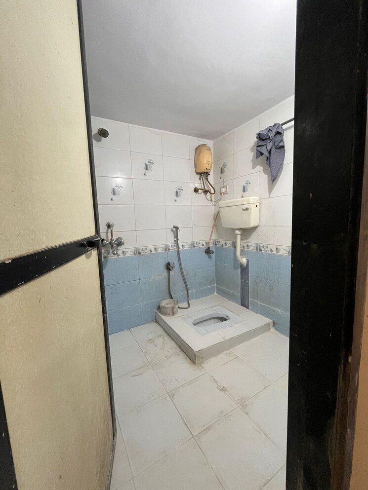 Bathroom, shiv-kalash-apartment 2 Bedroom 1150 Sq.Ft. Apartment In Seawoods Navi Mumbai 7704988