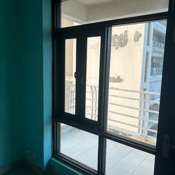Room in 2 BHK Apartment at TDI City Kingsbury, Sector 61 – for Sale
