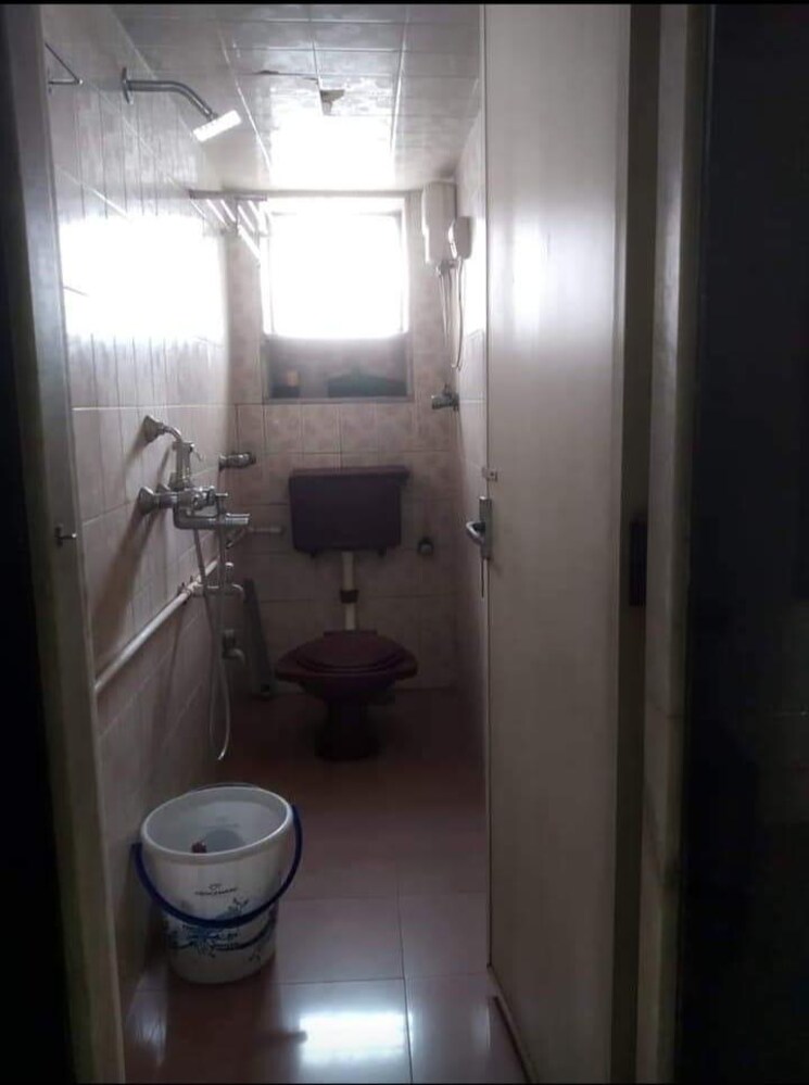 Bathroom, ganesh-bhavan-apartment 1 Bedroom 600 Sq.Ft. Apartment In Mahim Mumbai 7705194