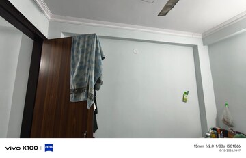 Room in 2 BHK Builder Floor at Shaheen Bagh – for Sale