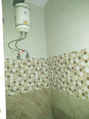 Bathroom in 1 BHK Builder Floor at Lajpat Nagar – for Rent