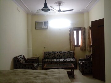 Living Room in 2 BHK Apartment at Lajpat Nagar – for Rent