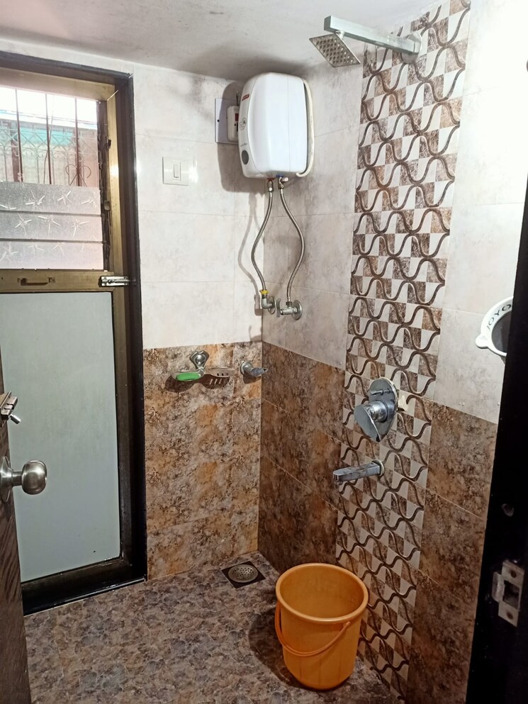 Bathroom, nisarg-upvan 1 Bedroom 410 Sq.Ft. Apartment In Patlipada Thane 7705787