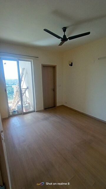 Room in 3.5 BHK Apartment at Manesar – for Sale