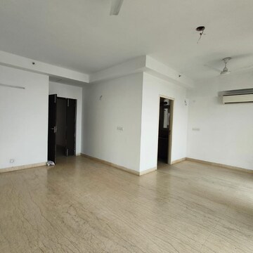 Room in 3 BHK Apartment at Conscient Heritage Max, Sector 102 – for Sale