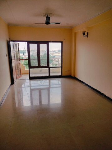 3 BHK Apartment For Sale in Emaar The Palm Drive-The Sky Terraces, Sector 66