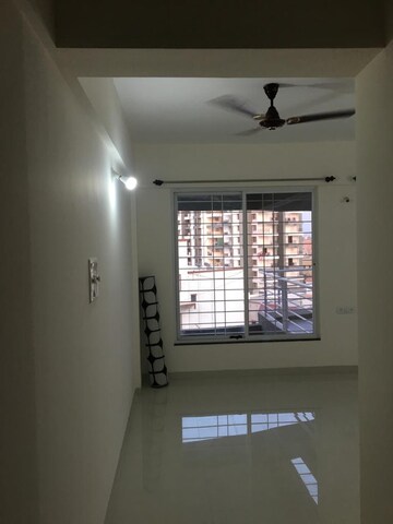 2 BHK Apartment For Rent in Esclare Royale Kharadi Pune  7706512