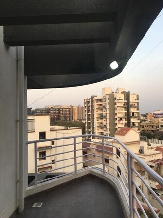 2 BHK Apartment For Rent in Esclare Royale Kharadi Pune  7706512