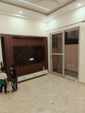 Room in 3 BHK Villa at Sahastradhara Road – for Sale