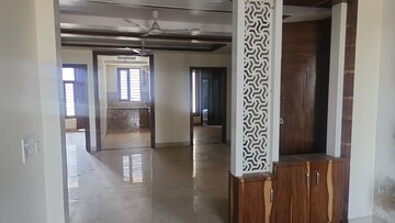 Room in 3 BHK Builder Floor at BPTP District Faridabad, Sector 81 – for Sale