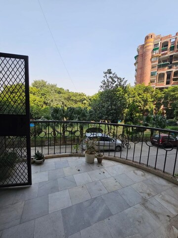 रेसिडेंशियल फ्लैट वर्ग फुट फॉर रेंट इन सेक्टर 2, द्वारका दिल्ली  7707329