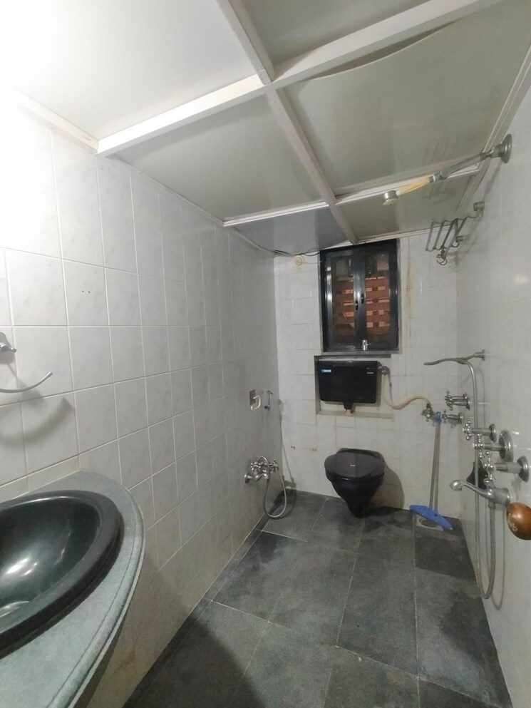 Bathroom, dasdarshan-apartment 2 Bedroom 1050 Sq.Ft. Apartment In Borivali West Mumbai 7707877