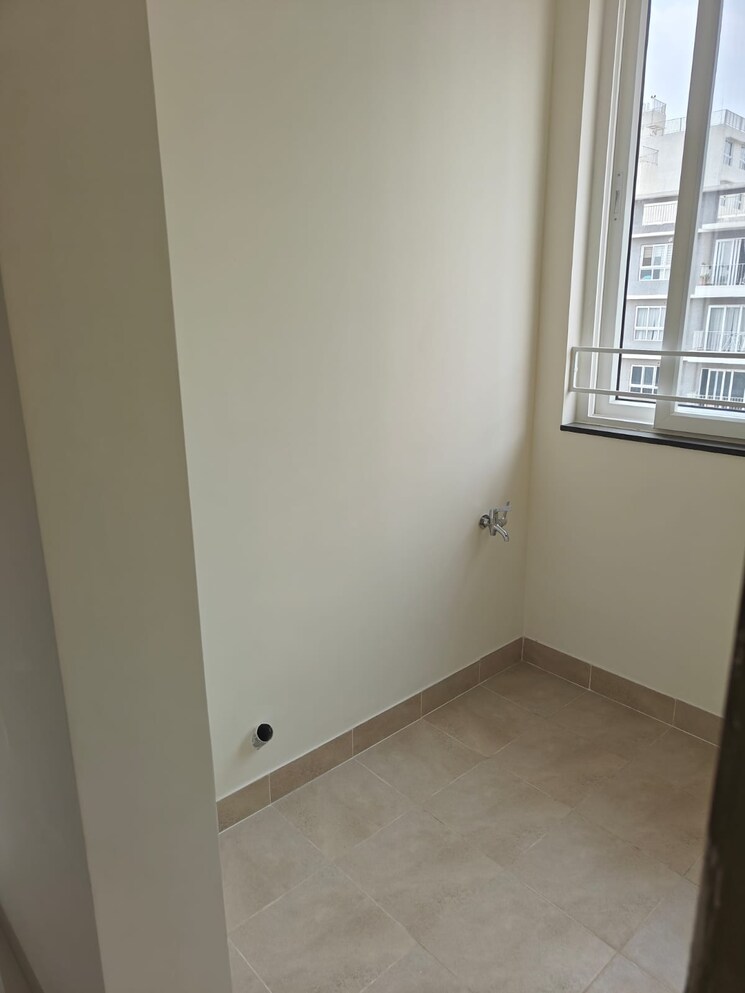 Room, s-chs 1 Bedroom 380 Sq.Ft. Apartment In Uthalsar Thane 7708042