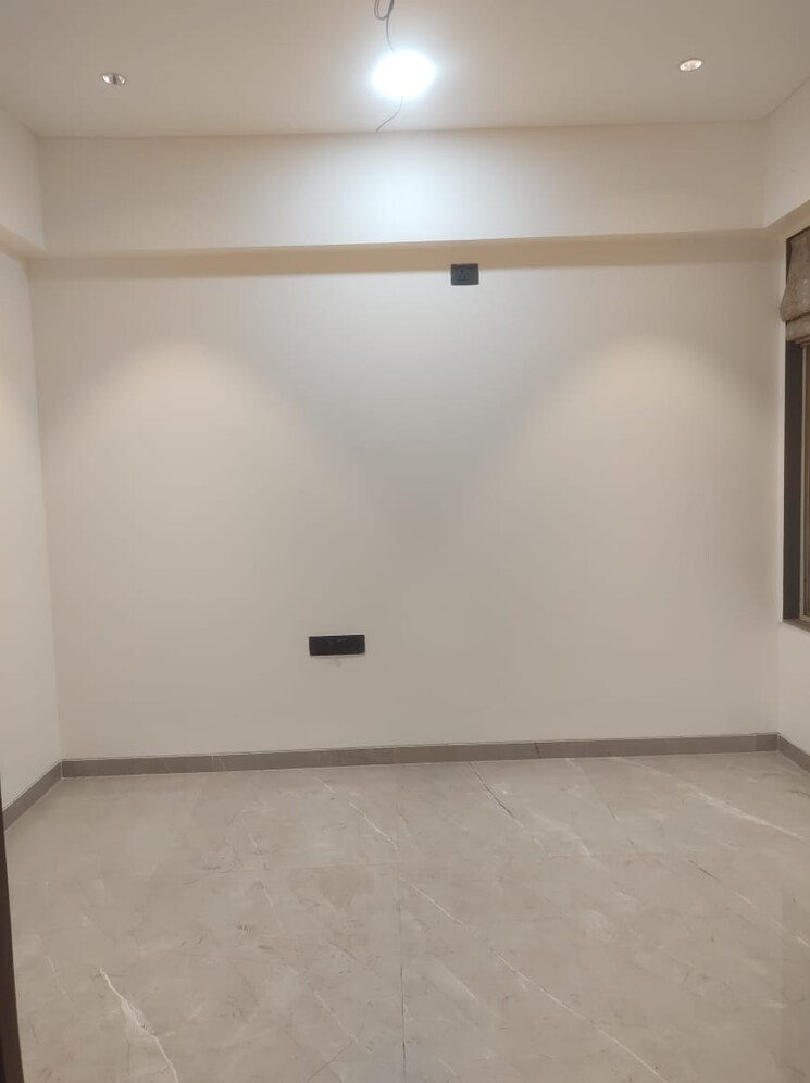 Room, s-chs 1 Bedroom 380 Sq.Ft. Apartment In Uthalsar Thane 7708043