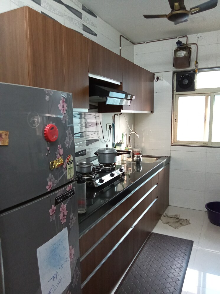 Kitchen, rite-luxuria 2 Bedroom 750 Sq.Ft. Apartment In Mulund East Mumbai 7708317