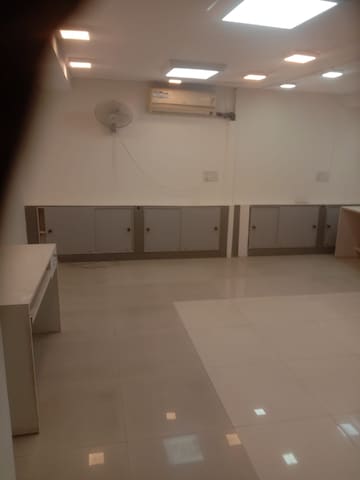 Commercial Office Space 1650 Sq.Ft. For Rent in Hauz Khas Market Delhi  7708352