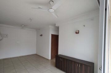 Room in 2 BHK Apartment at Bhartiya Nikoo Homes, Thanisandra Main Road – for Sale