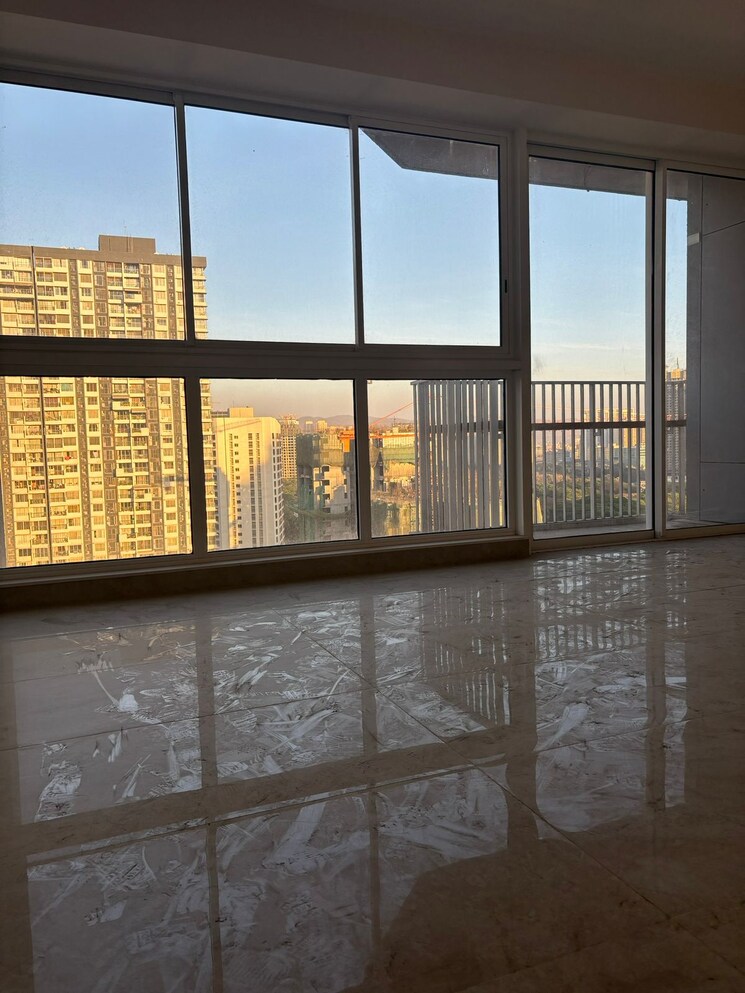 Room, tata-serein 4 Bedroom 1900 Sq.Ft. Apartment In Pokhran Road No Two Thane 7708547