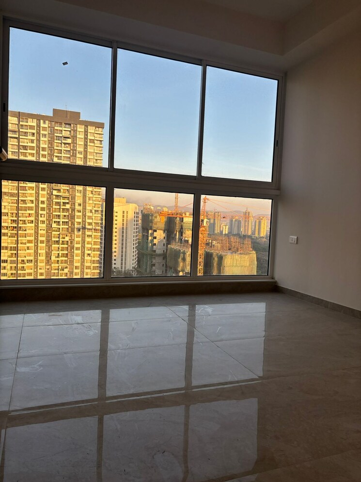 Room, tata-serein 4 Bedroom 1900 Sq.Ft. Apartment In Pokhran Road No Two Thane 7708547